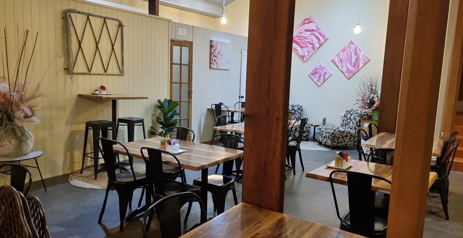 Tenterfield Corner Cafe